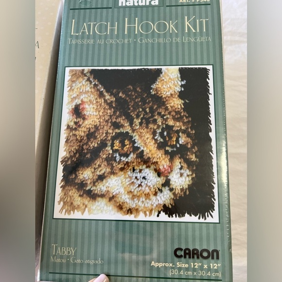 Wonderart BUTTERFLY | Caron TABBY CAT | Lot (2) Latch Hook Kits | Sealed Packing - Picture 2 of 6